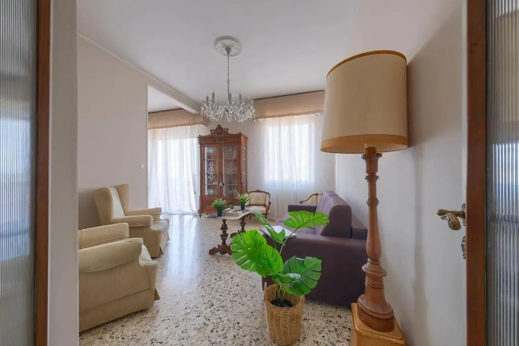 Esclusivo Appartamento Fiorentino 120Mq Netflix, Ac Firenze 0*,  Italia